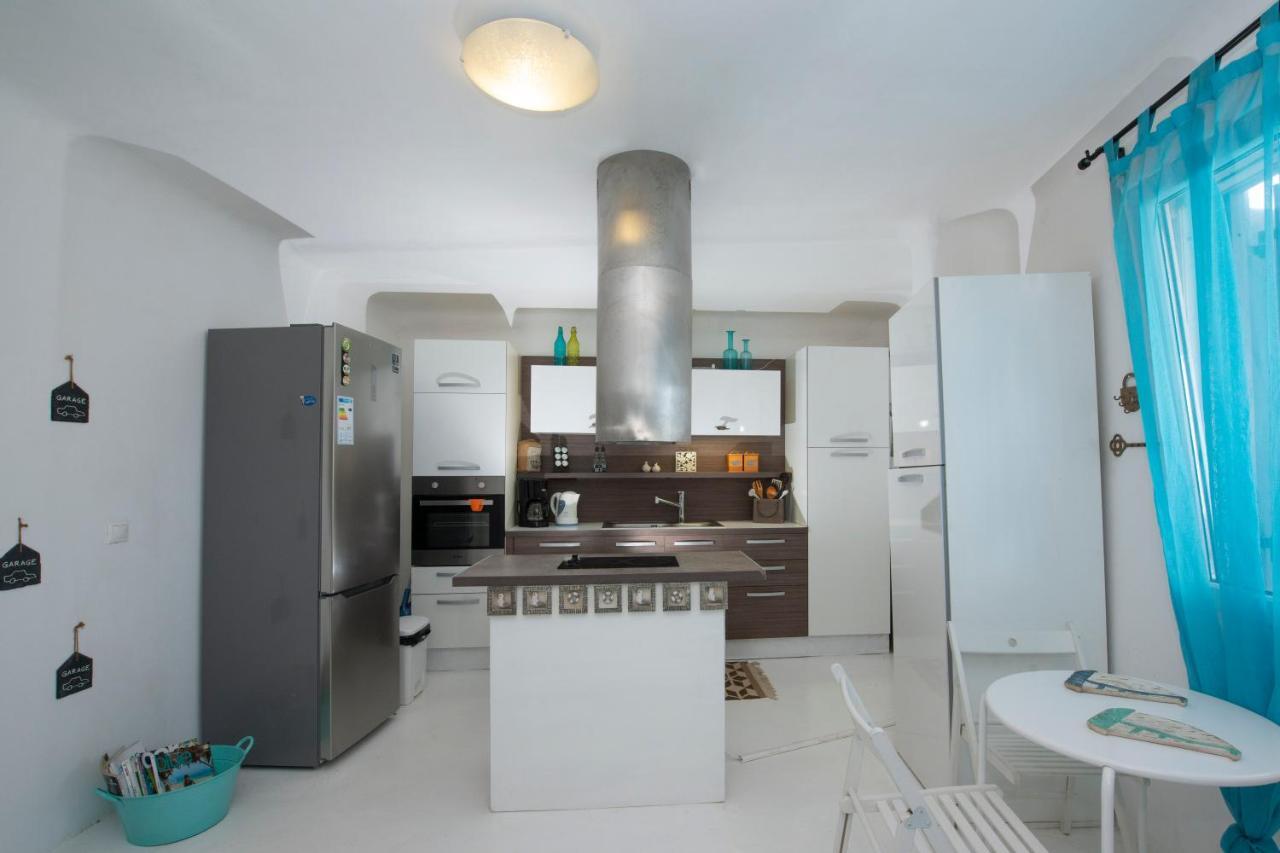 Villa Merhia Seaview Oasis With Pool & Hot Tub Exteriör bild